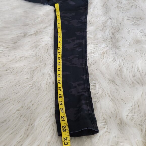 Spanx Seamless Leggings Camo Women Size M Look at Me Now Leggings - Picture 7 of 9